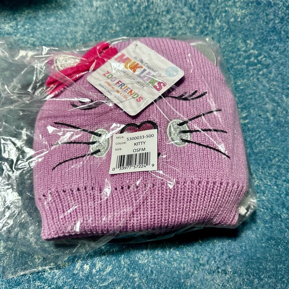 NWT MUK LUKS | Purple Kitty Beanie & Mittens - SET - Picture 3 of 3